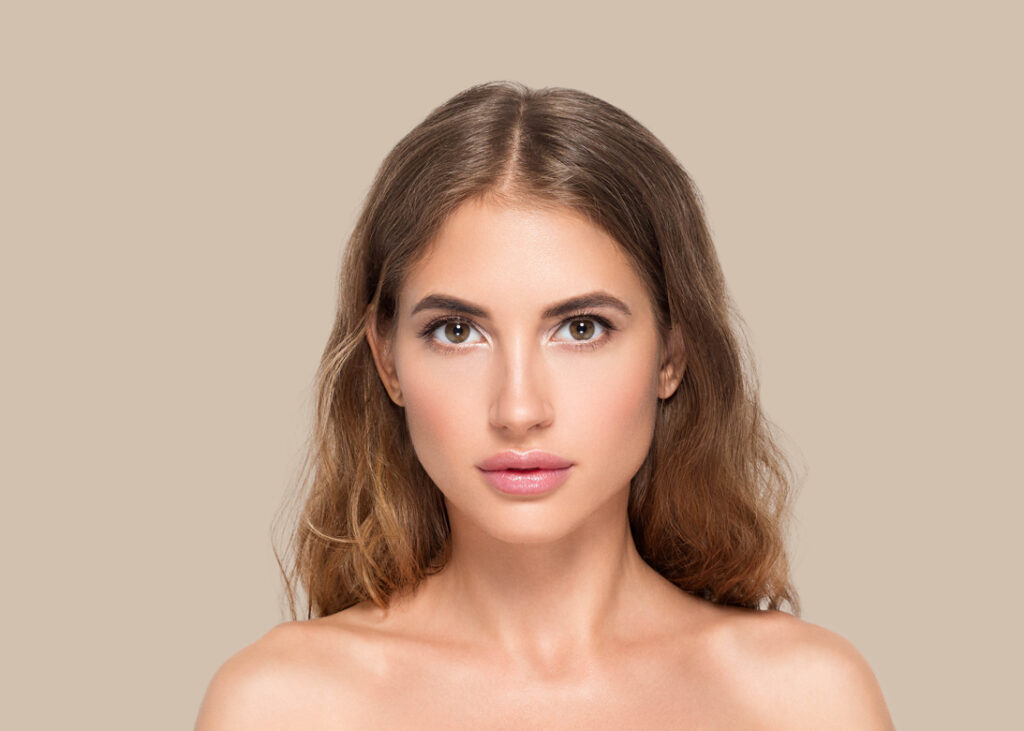 Deshazte del ceño fruncido para un aspecto más relajado